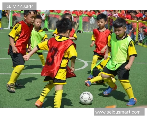 大班足球视频精彩瞬间回顾与教学分析助力孩子们快乐成长 大班足球视频精彩瞬间回顾与教学分析助力孩子们快乐成长